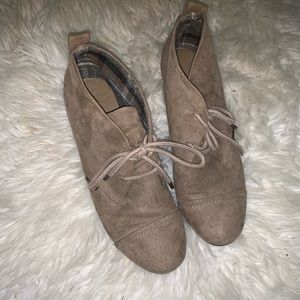 Hardly worn tan bootie heels
